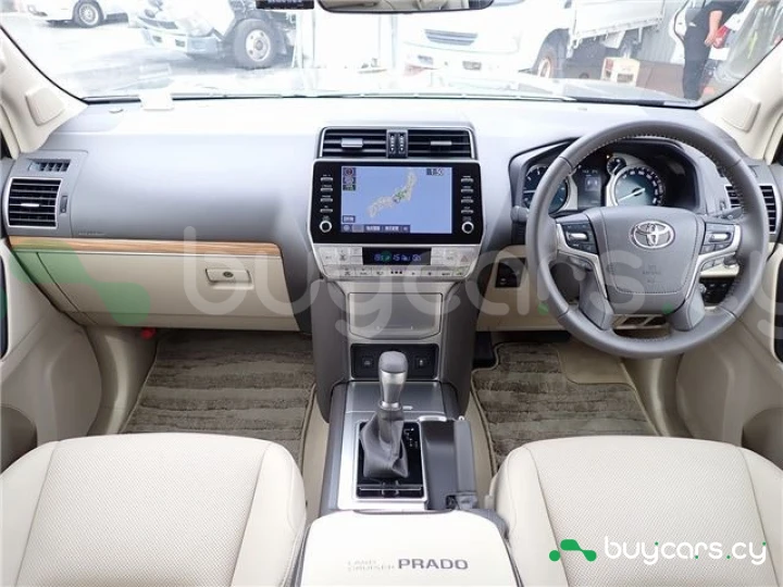 Toyota Land Cruiser Prado Black