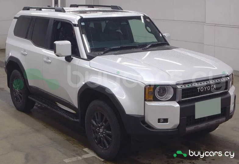 Toyota Land Cruiser 250 Белый