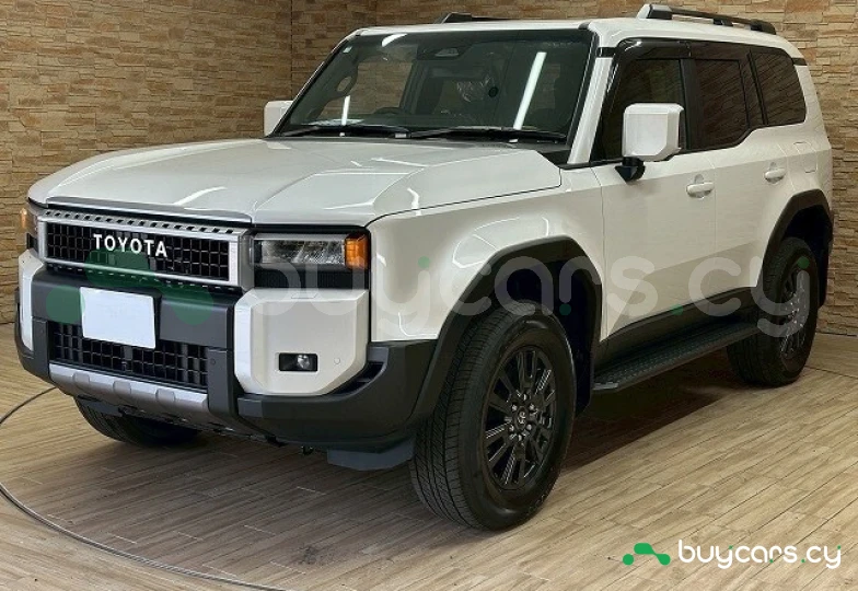 Toyota Land Cruiser 250 Белый