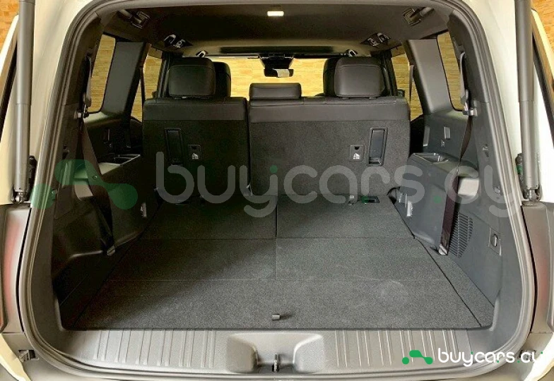 Toyota Land Cruiser 250 Белый