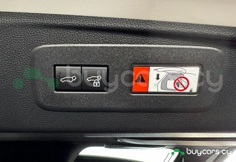 Toyota Land Cruiser 250 Белый