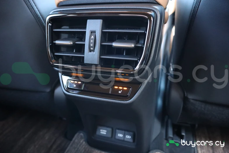 Lexus NX Зеленый