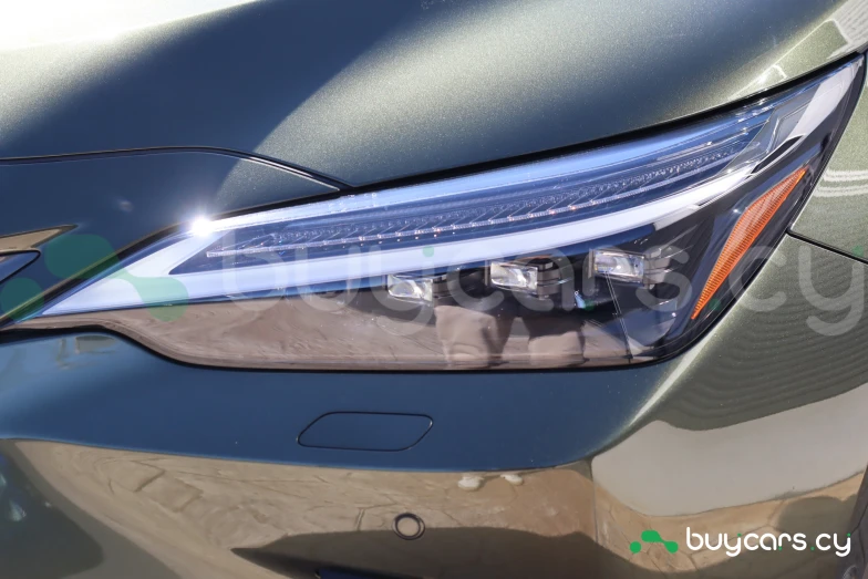 Lexus NX Зеленый