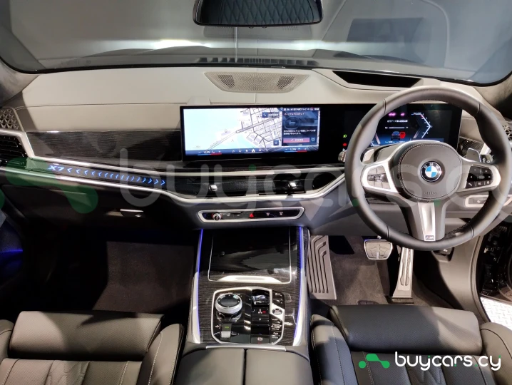 BMW X7 Black