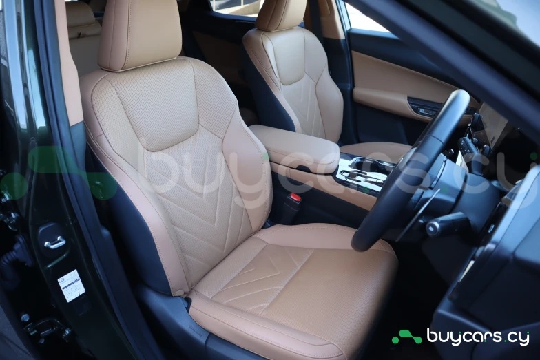 Lexus NX Зеленый