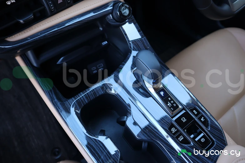 Lexus NX Зеленый