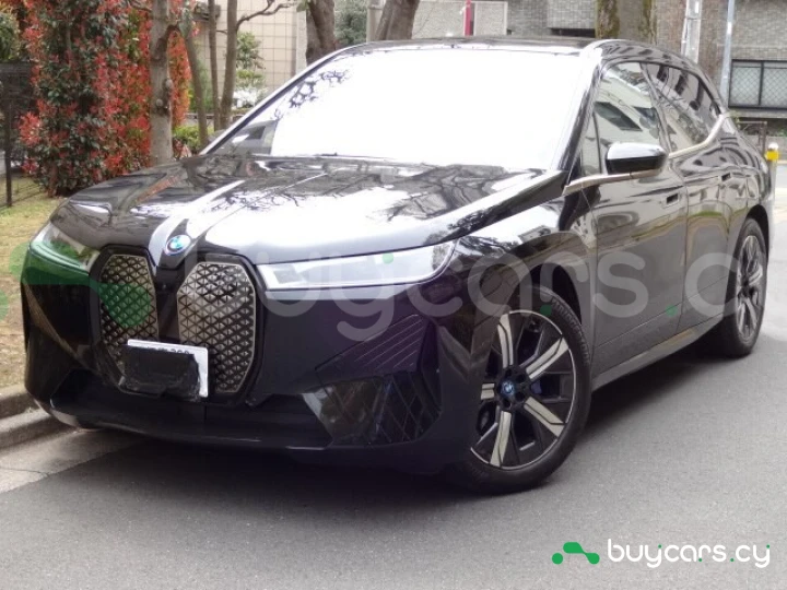 BMW iX Черный