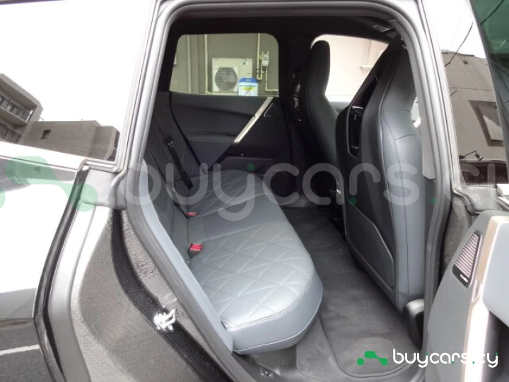 BMW iX Черный