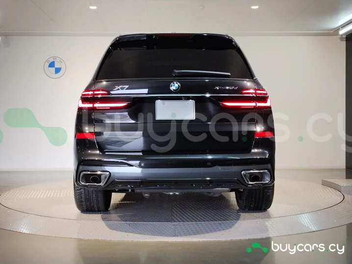 BMW X7 Black