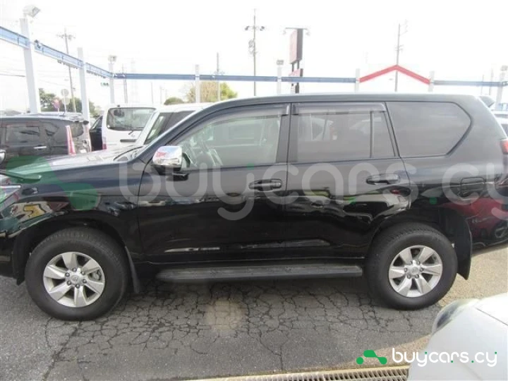 Toyota Land Cruiser Prado Черный