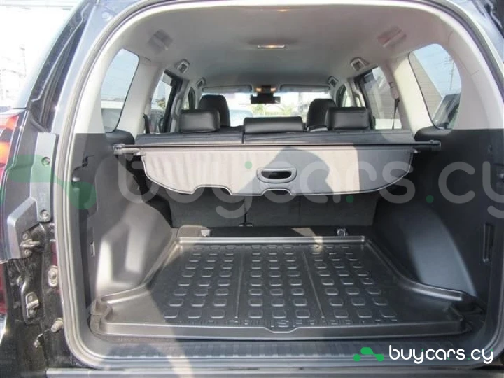 Toyota Land Cruiser Prado Черный