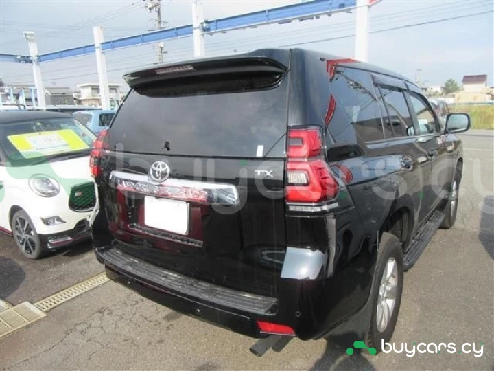 Toyota Land Cruiser Prado Черный