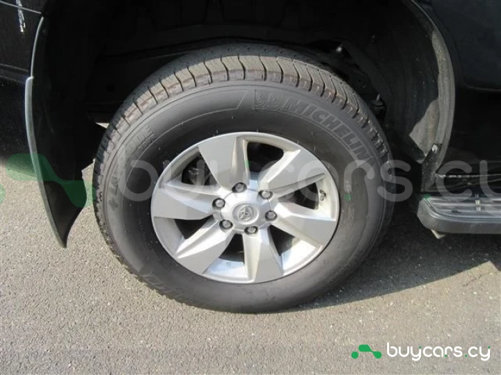 Toyota Land Cruiser Prado Черный