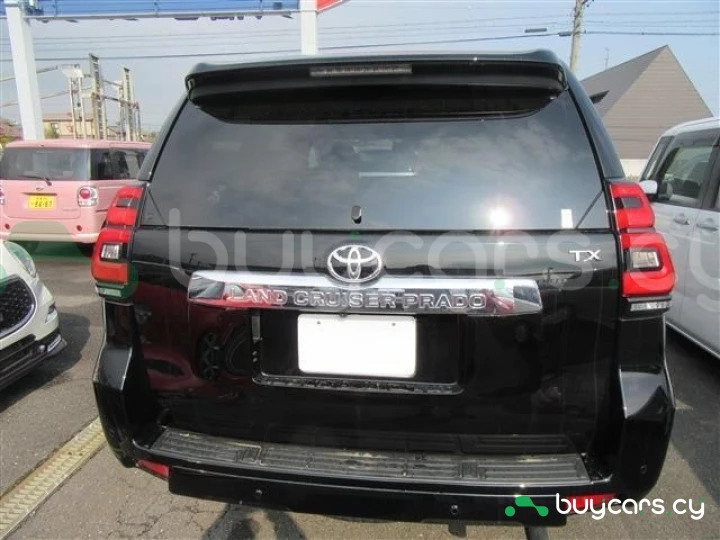 Toyota Land Cruiser Prado Черный