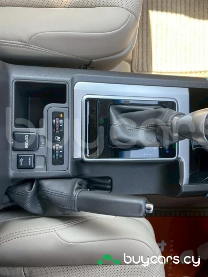 Toyota Land Cruiser Prado Черный