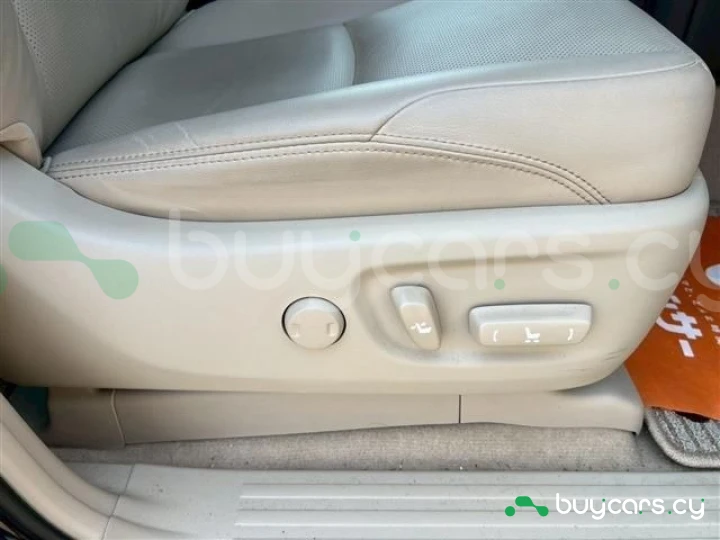 Toyota Land Cruiser Prado Черный