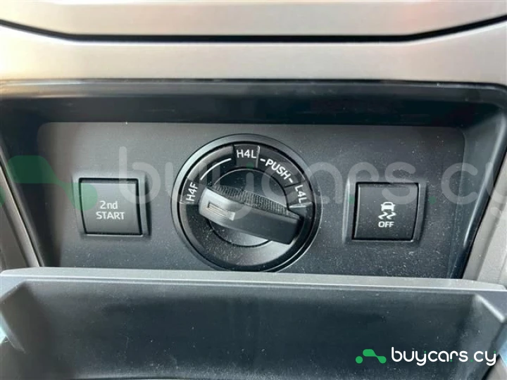 Toyota Land Cruiser Prado Черный