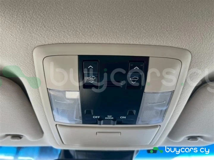 Toyota Land Cruiser Prado Черный