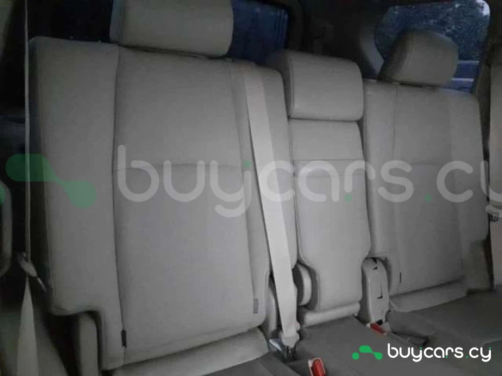 Toyota Land Cruiser Prado Черный