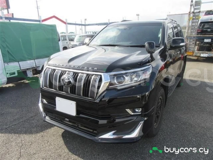 Toyota Land Cruiser Prado Черный