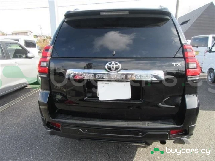 Toyota Land Cruiser Prado Черный