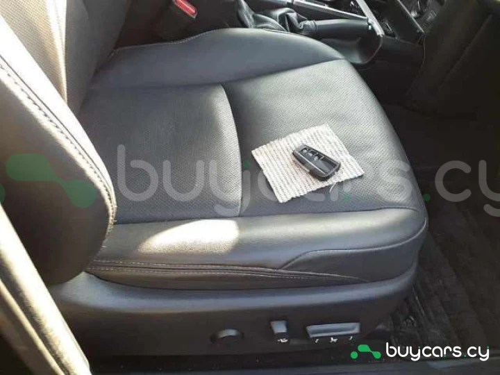 Toyota Land Cruiser Prado Черный