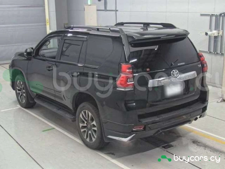 Toyota Land Cruiser Prado Черный