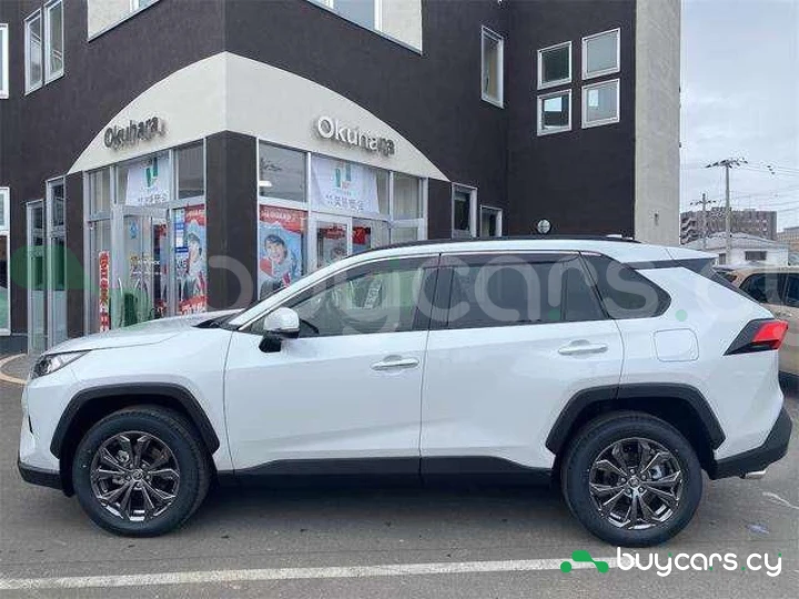 Toyota RAV4 Белый