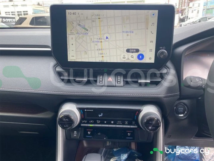 Toyota RAV4 Белый