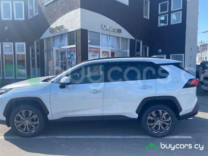 Toyota RAV4 Белый