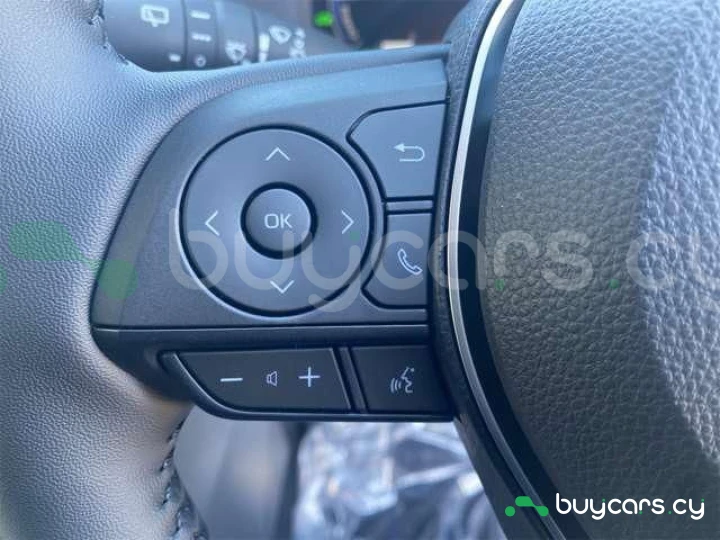 Toyota RAV4 Белый