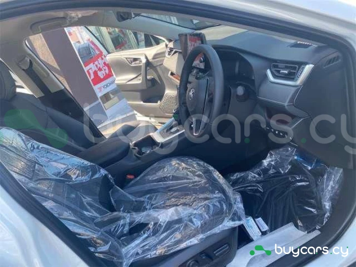 Toyota RAV4 Белый