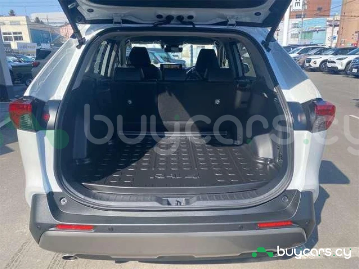 Toyota RAV4 Белый