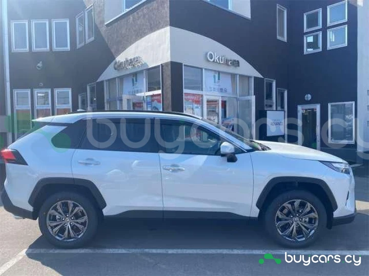 Toyota RAV4 Белый