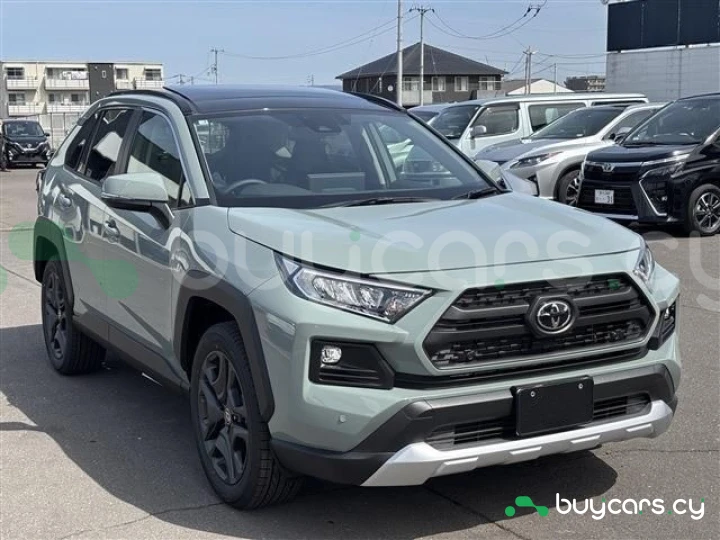 Toyota RAV4 Зеленый