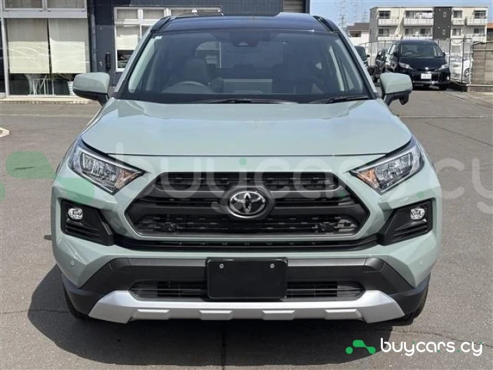 Toyota RAV4 Зеленый