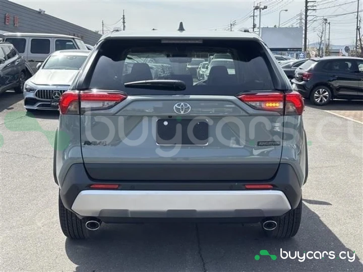 Toyota RAV4 Зеленый