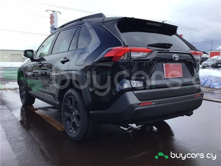 Toyota RAV4 Черный