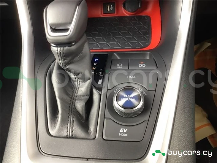 Toyota RAV4 Черный