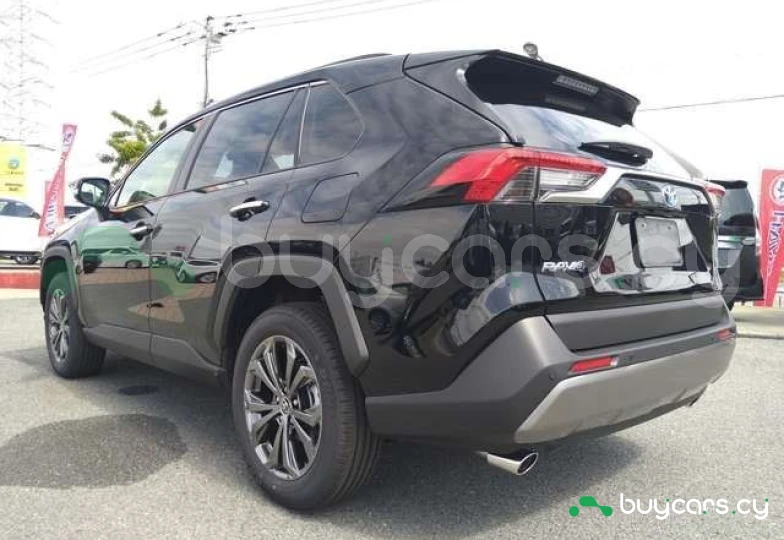 Toyota RAV4 Черный