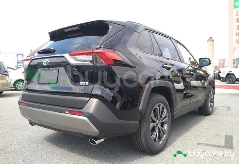 Toyota RAV4 Черный