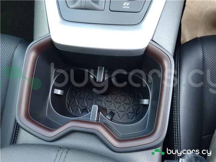 Toyota RAV4 Черный