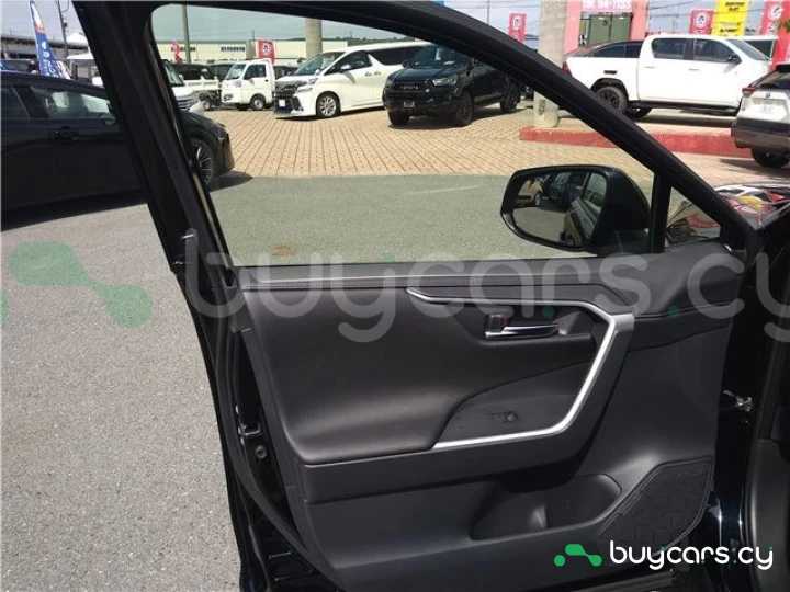 Toyota RAV4 Черный