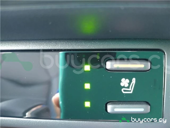 Toyota RAV4 Черный