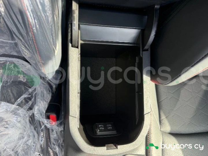 Toyota RAV4 Зеленый