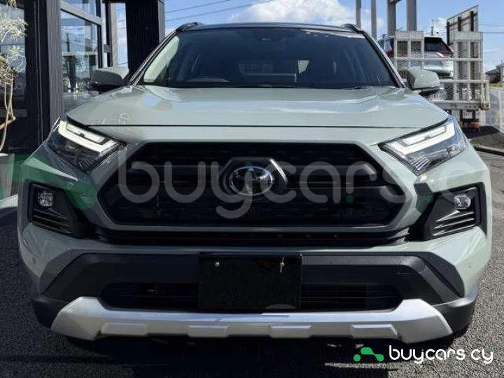 Toyota RAV4 Зеленый