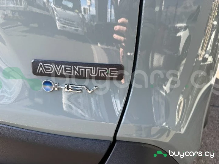 Toyota RAV4 Зеленый