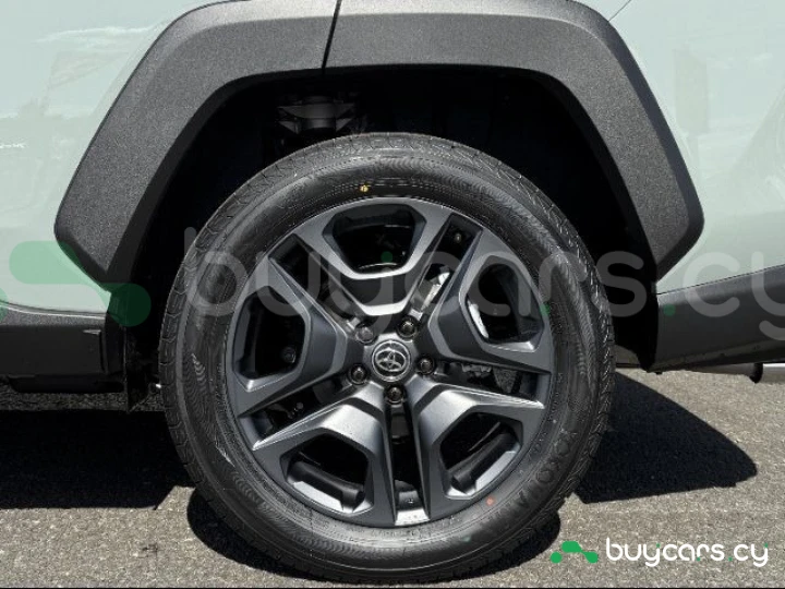 Toyota RAV4 Зеленый