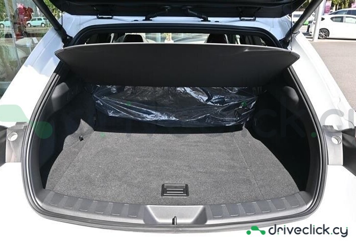 Lexus UX White