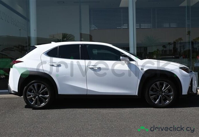 Lexus UX White